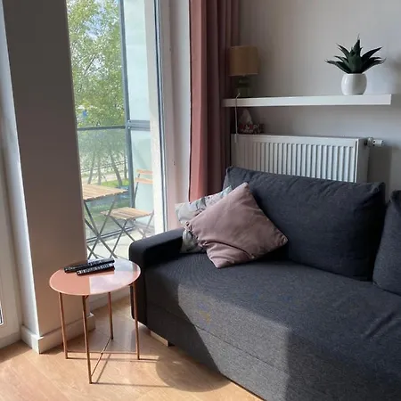 Airport Green Apartment Kl21 - Free Parking Варшава Екстер'єр фото