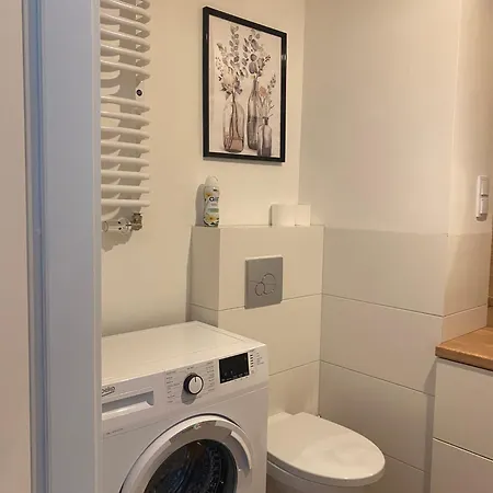 Airport Green Apartment Kl21 - Free Parking Варшава Екстер'єр фото